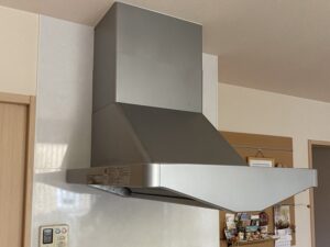 和歌山キッチン取付け隊　サイドレンジフードの取替　施工前